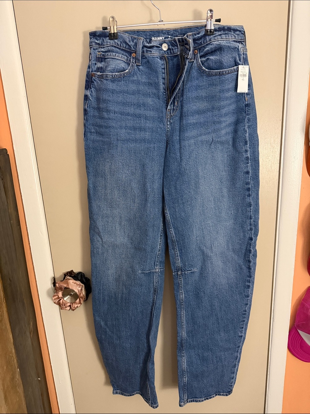 Old Navy Women's High Rise Barrel Jeans - Medium Blue